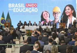 Governo anuncia R$ 5,5 bi para obras e novos campi universitários